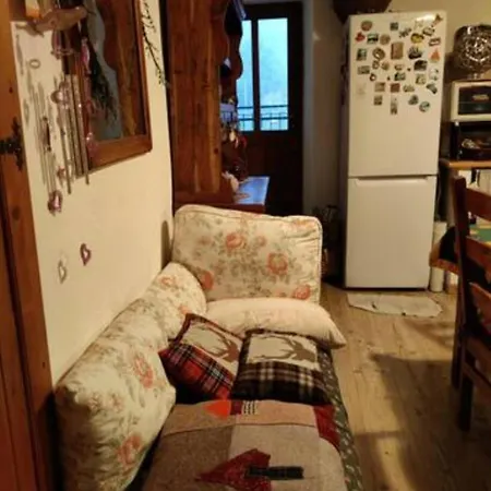 Holiday home The Golden Eagle - *