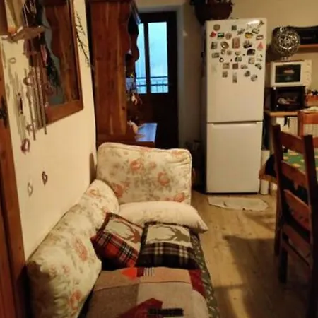 Holiday home The Golden Eagle - *